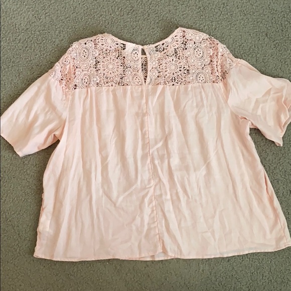 NWOT old navy blush blouse - Picture 3 of 3